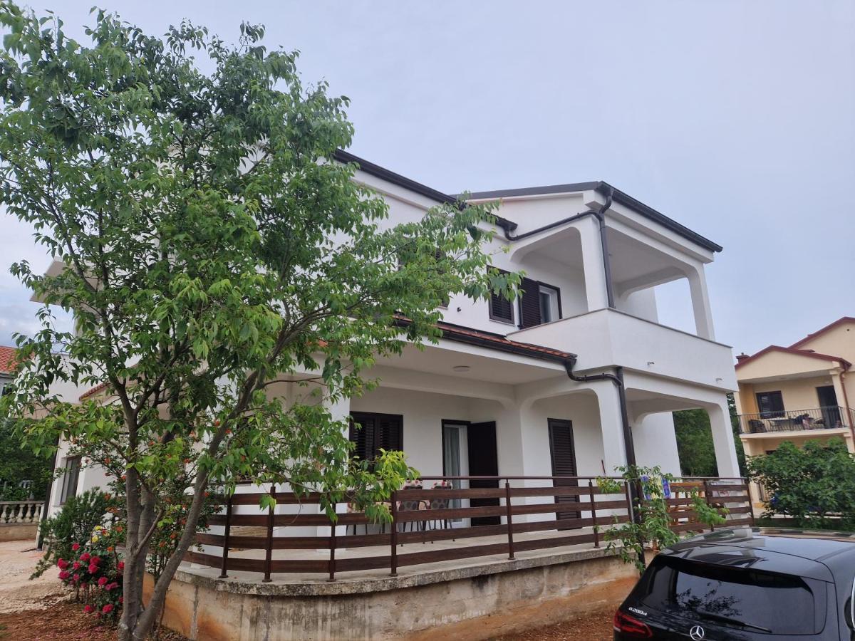 Apartmani Malo More Селине Екстер'єр фото